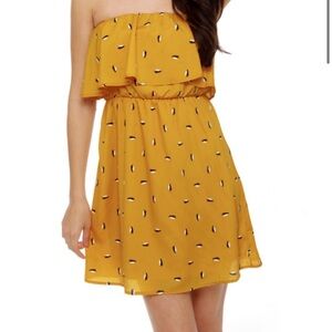 Everly Summer Yellow Mini Dress Womens Small Penguin Print Tiered Strapless